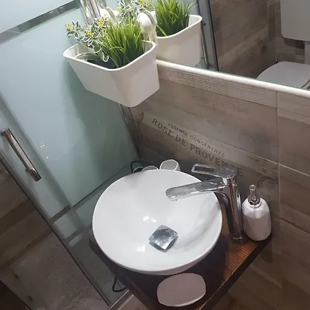 Apartment Italy Santa Rita Turin